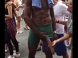 Bigcock Black mamba show in public